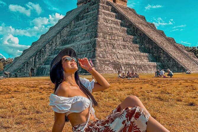 Chichen Itza Tour, Cenote Saamal, Valladolid & Buffet Lunch from Cancún - Final Stop: Valladolid – Colonial Charm in a Brief Visit