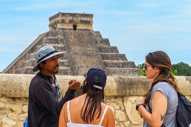 Chichen Itza Wonder by Van - Good To Know
