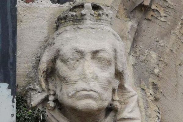 Chichester: Quirky Self-Guided Smartphone Heritage Walks - Benefits of Self-Guided Walks