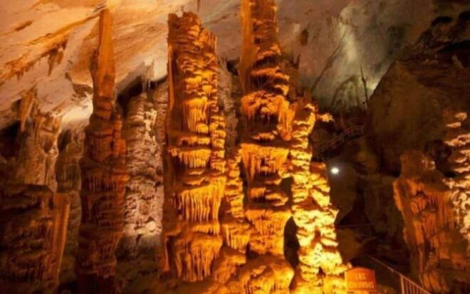 Chihuahua: Nombre De Dios and Quinta Carolina Grottoes Tour - Experience Highlights