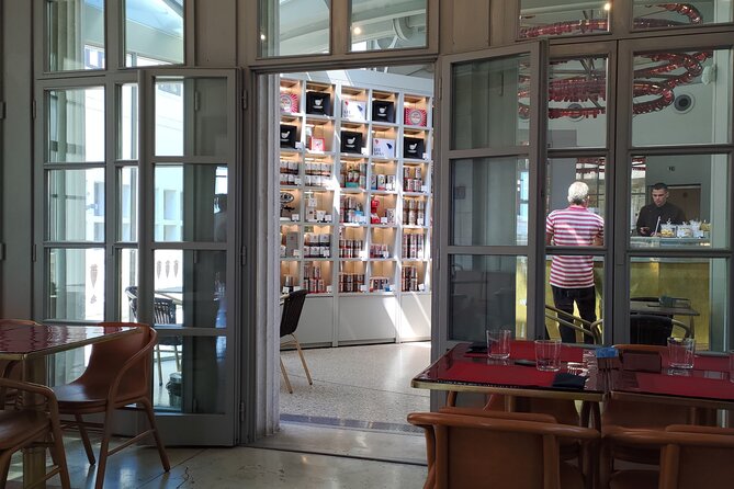 Chill Coffee & Meal Break at Illy Caffè in St. Marks Square - Cost, Booking Flexibility, and Details