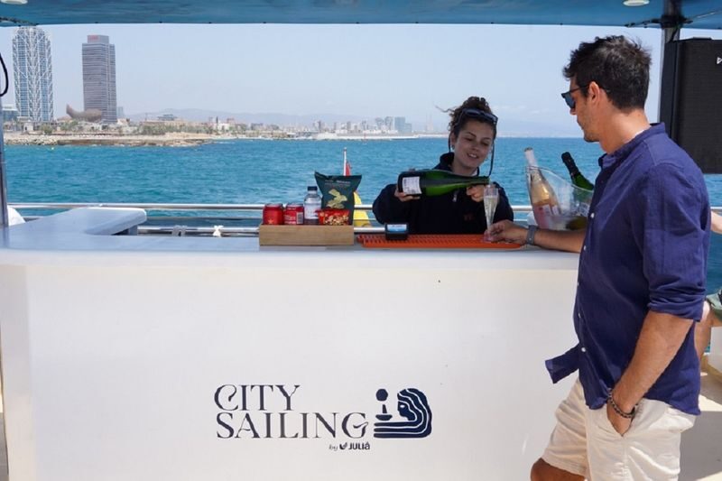 Chill Out Catamaran Experience in Barcelona - Is one hour enough for the price?