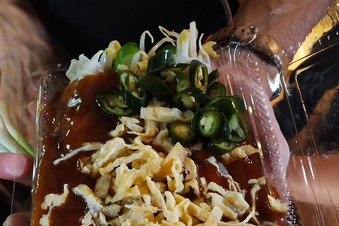 Chill Shop Chat as Local at India and China Town - Exploring the Vibrant Streets