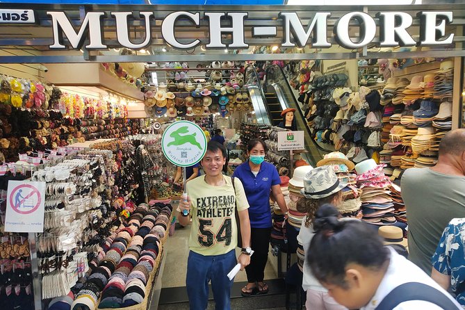 Chill Shop Chat as Local at India and China Town - Cultural Connections and Traditions