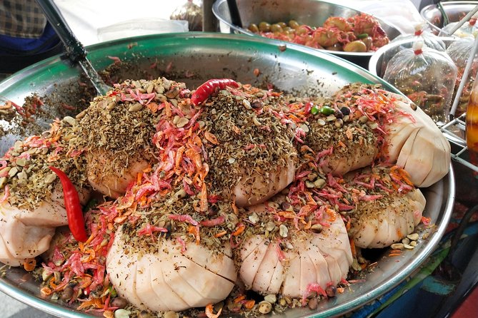 Chill Shop Chat as Local at India and China Town - Common Questions