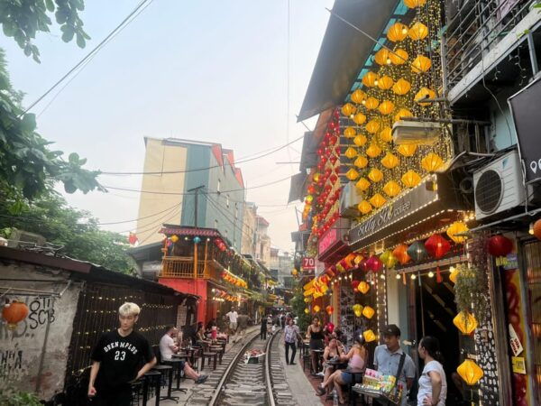 Chilling With Private Hanoi Food Tour & Train Street Visit - Booking Information