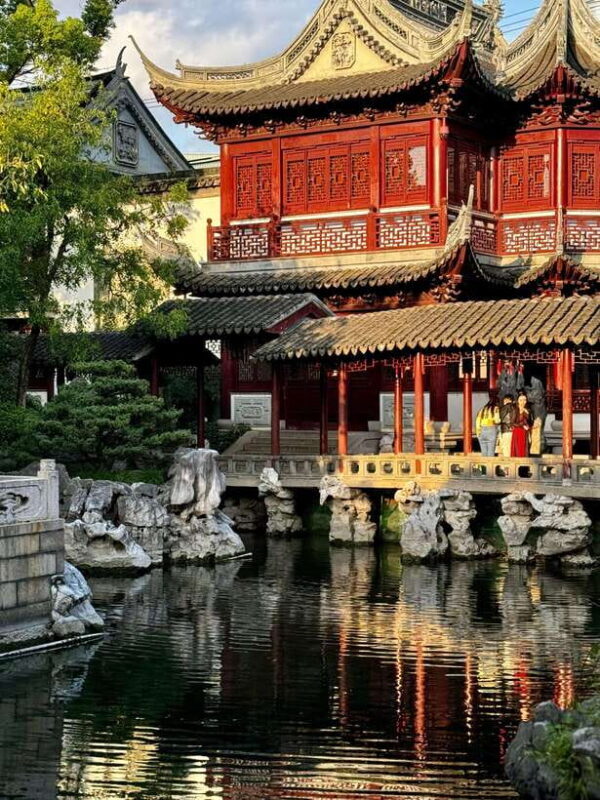 China Hollywood and Yiwu-the offline Temu commercial heaven - The Heart of China’s Commercial Power: Yiwu