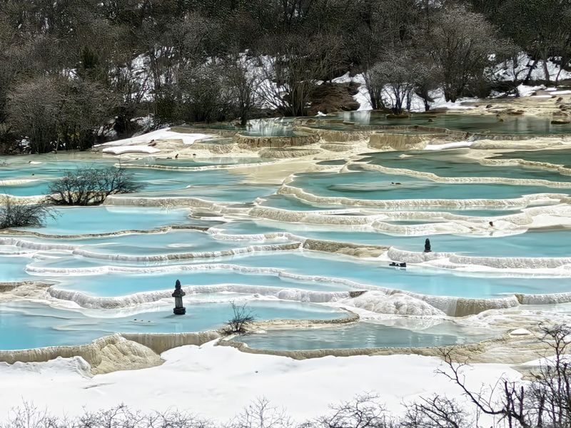 China Railway Tour: Sichuan Jiuzhaigou Huanglong High-Speed Bullet Train 2-Day Tour - Day two: a full day among Jiuzhaigou’s lakes