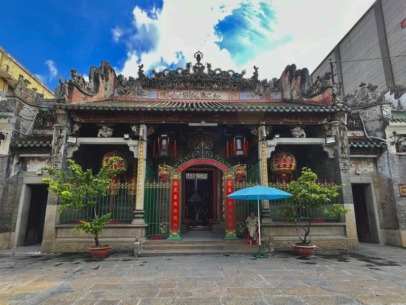 Chinatown Heritage Highlights Half-day Tour - Cha Tam Church and its Chinese-Western design