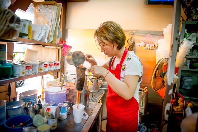 Chinatown, Little India and Buddha Tooth Relic Private City Tour - Local Cuisine