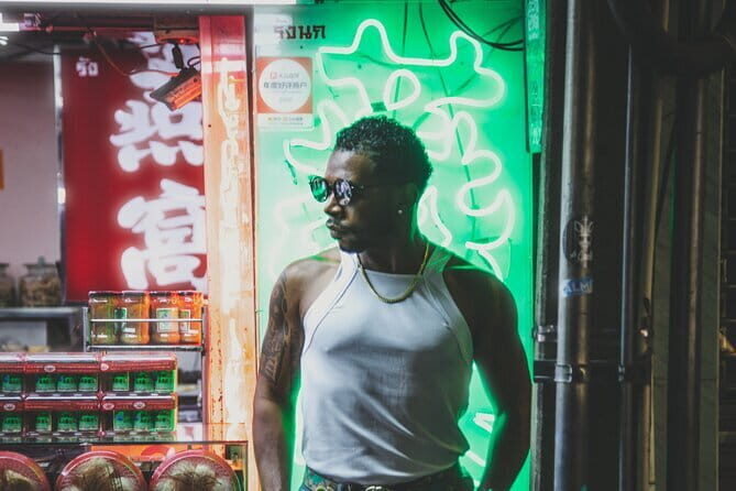 Chinatown (Yaowarat Road) Neon Photoshoot - Good To Know