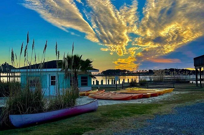 Chincoteague Canoe Rental around Assateague Island - An In-Depth Look at the Canoe Experience