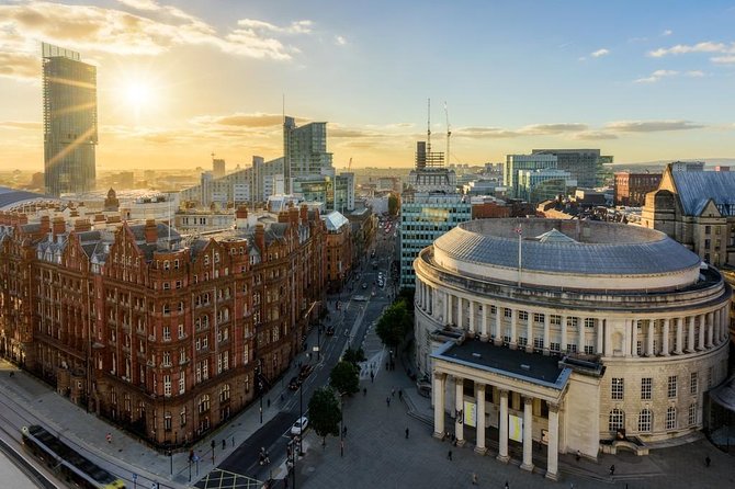 Chinese-speaking Manchester Walking Tour by RobinGO - Tour Highlights
