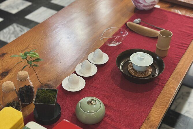Chinese Tea Ceremony: Discover Oolong's Rich Traditions - A Closer Look at the Tea Ceremony Experience