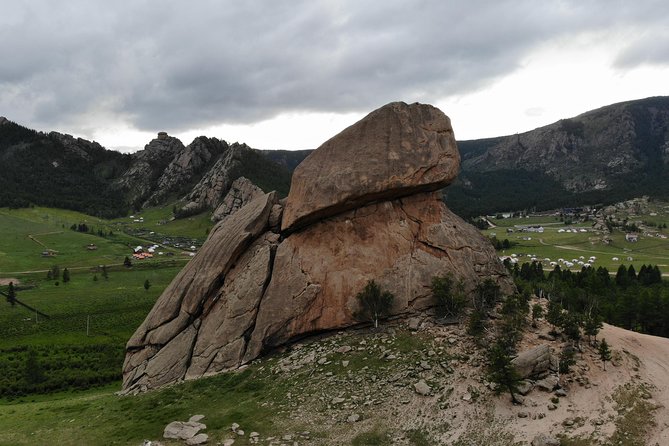 Chinggis Khaan Statue Complex and Terelj National Park 1 Day - The Sum Up
