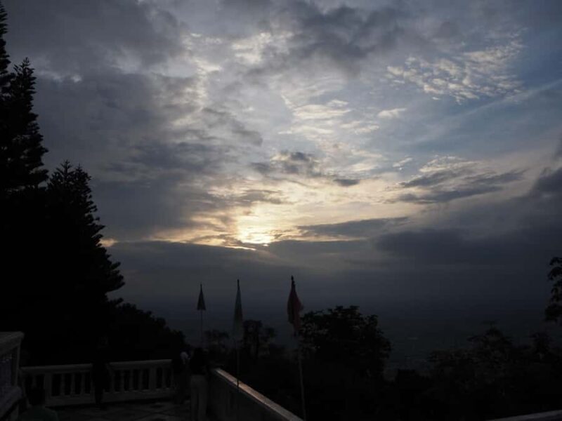 Chingmai Sunrise Hike & Cultural Traditions - Exploring the Chiangmai Sunrise Hike & Cultural Traditions Tour