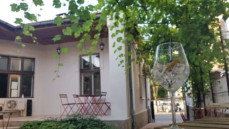 Chisinau: Cocktail Bar & Pub Crawl and Wine Bars - FAQ