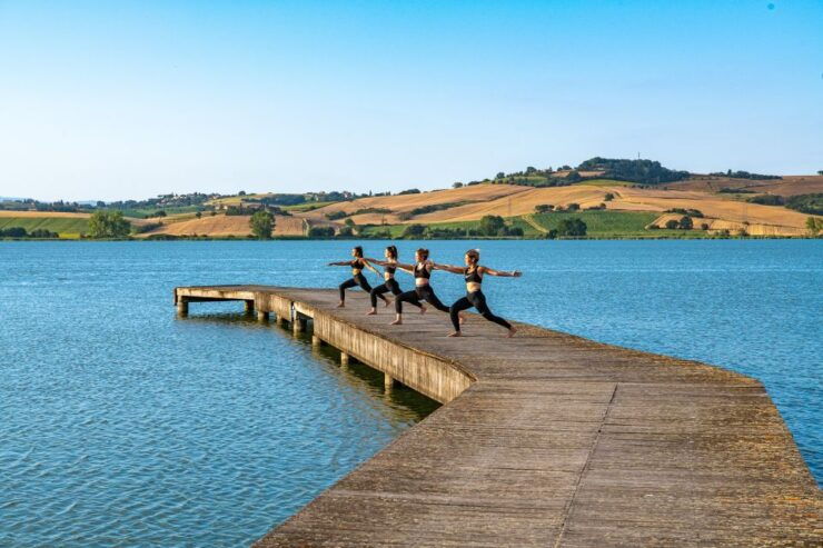 Chiusi: Yoga Lesson and Picnic on the Shore of Chiusi Lake - Activity Details