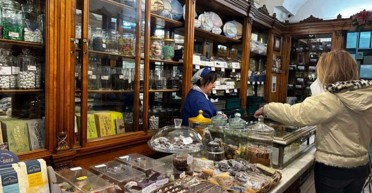 Chocolate and Pastry Tasting Tour in Napoli Old Town - Experience Offered