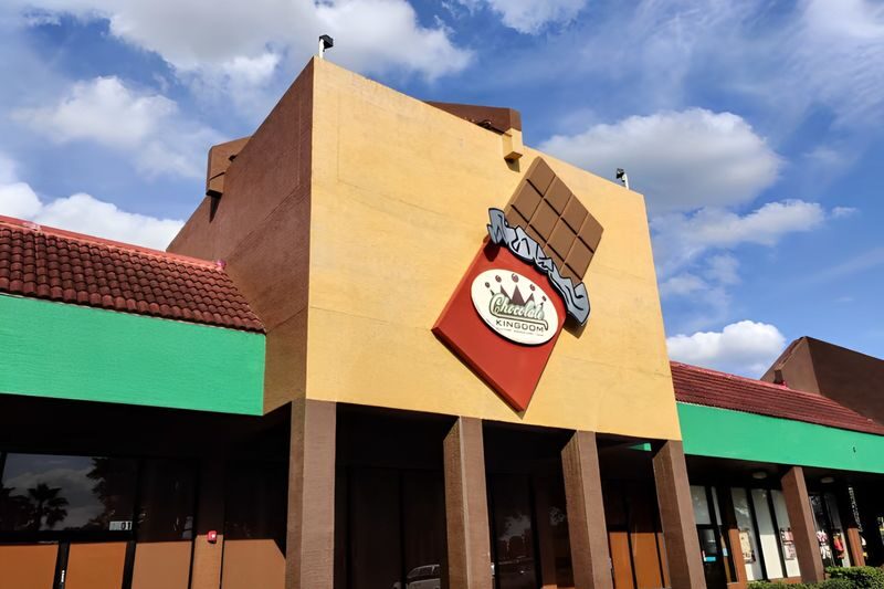 Chocolate Kingdom Ticket and Tour in Orlando - Tastings, custom bars, and wine pairings