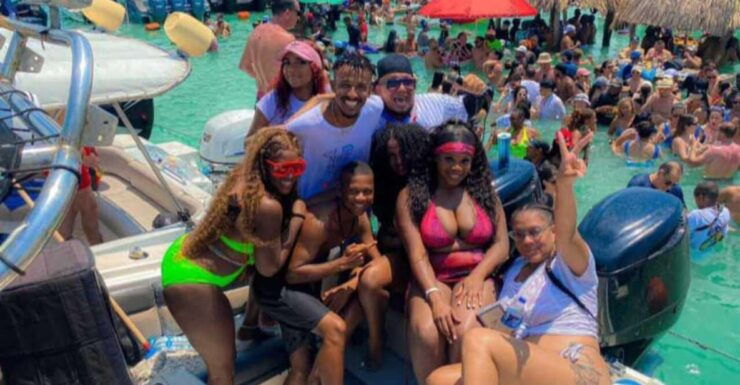 Cholon the Party Island - Booking Details