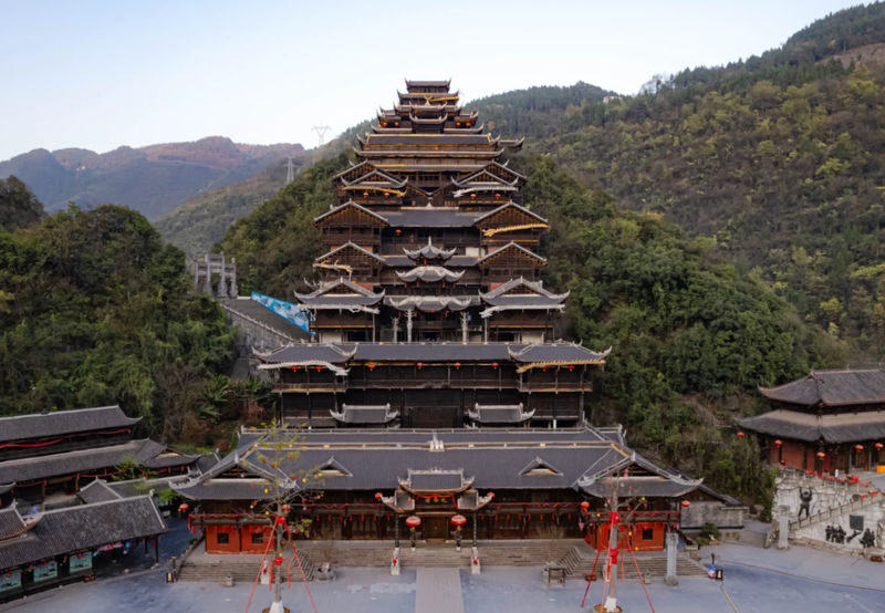 Chongqing 8D Magic City & Wulong 5-Day Discovery with Sichuan Opera - From the city to Wulong’s open country