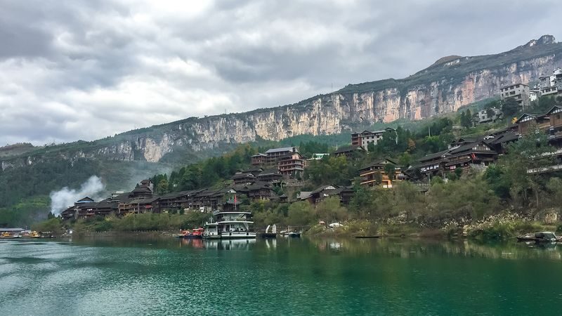 Chongqing Chi You Jiuli City and Wujiang Gallery Private Day Tour - What the private service is worth