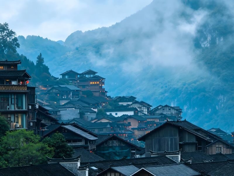 Chongqing Chiyou Jiulicheng & Wujiang Gallery Day Tour - Walking through Chiyou Jiulicheng