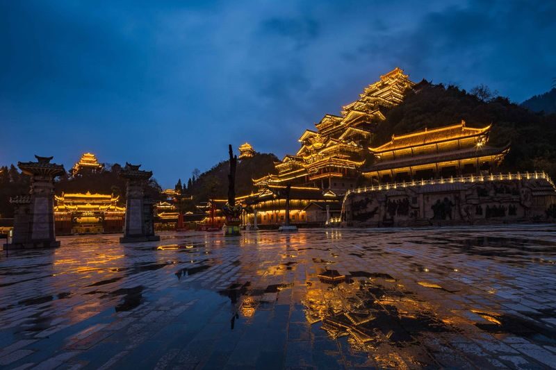 Chongqing Chiyou Jiulicheng & Wujiang Gallery Day Tour - Why the river scenery is the main event