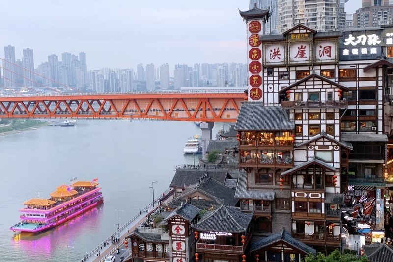 Chongqing Cuisine and City Highlights Private Tour - What the private format is worth