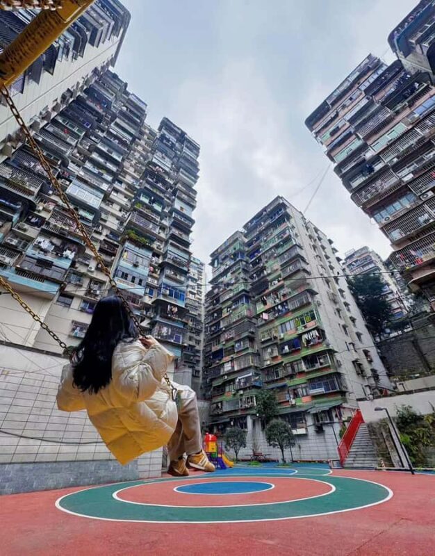 Chongqing: Hidden City Walking Tour with Local Guide - Historical Highlights and Local Life