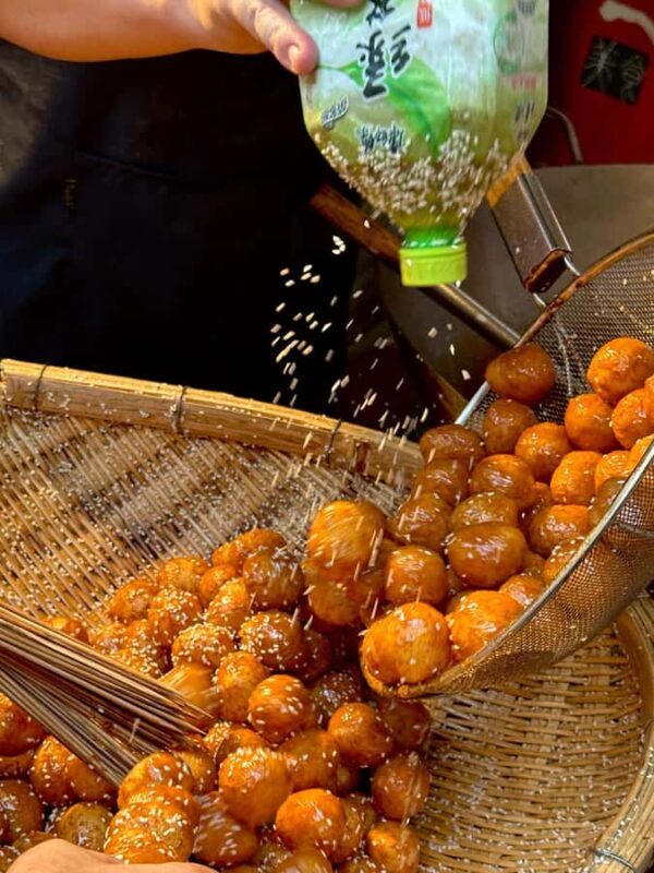 Chongqing: Hidden Gems Evening Food Tour with Locals - Good To Know