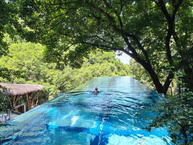 Chongqing: Historical Blocks, Temple, and Mountain Tour - Discovering Chongqing’s Hidden Layers