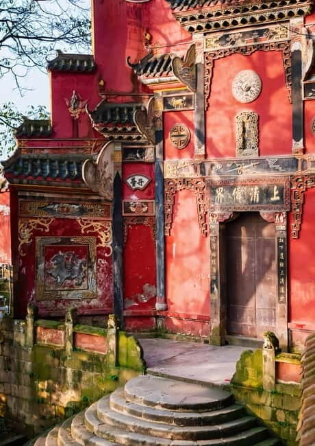 Chongqing: Historical Blocks, Temple, and Mountain Tour - Exploring Chongqing’s Historic Neighborhoods
