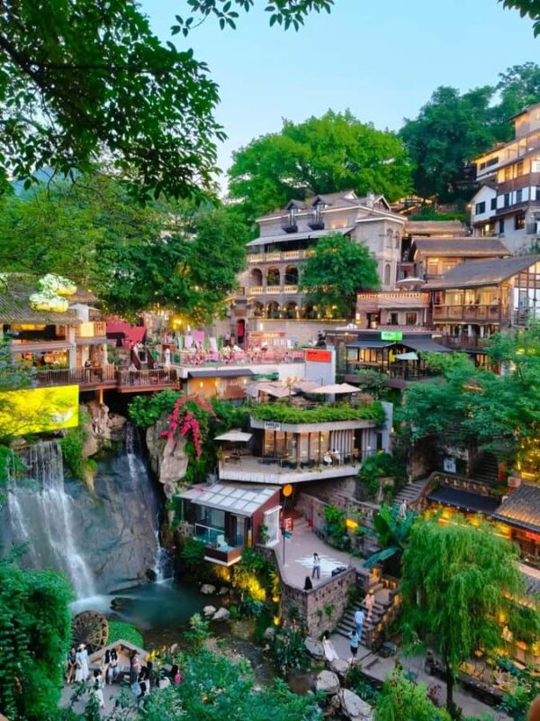 Chongqing History Walk: Temples, Old Streets & Ancient Road - Good To Know