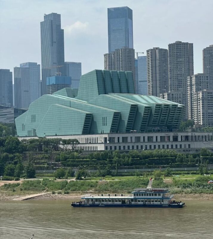 Chongqing Hongyadong & Danzishi Ferry Sightseeing - The 15-minute crossing