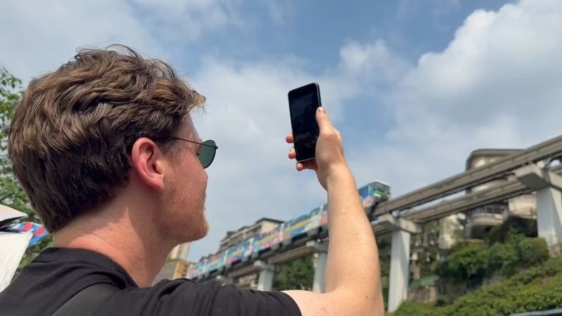Chongqing Hongyadong & Kuixinglou Half-Day Authentic Food Exploration - Key points to know