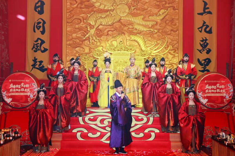 Chongqing: Imperial Cultural Dinner Show  QingYuYan - Authenticity and Review Insights