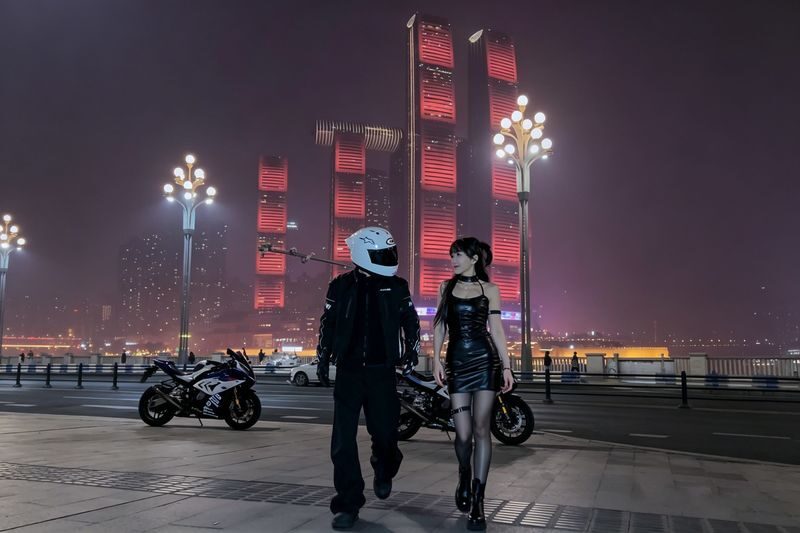 Chongqing Internet-famous Motorcycle Photo & Video Experience - Rehearsal first, then the camera rolls