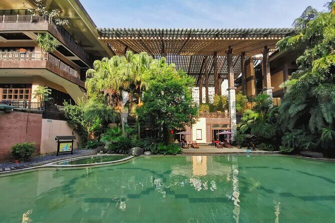 Chongqing Luxury Hot Spring and Massage Luxury Meal Private Tour - Exploring the Itinerary in Detail