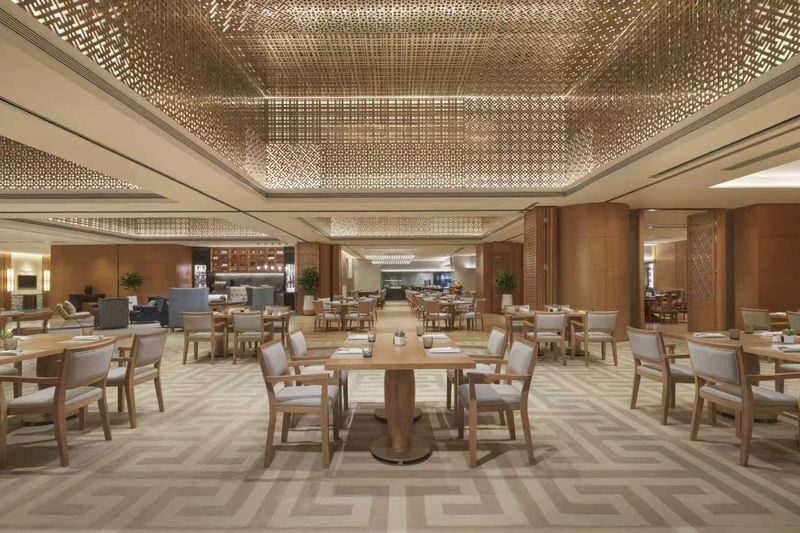 Chongqing No. 8 Kitchen Buffet Restaurant - Start with the chilled seafood, but keep expectations measured