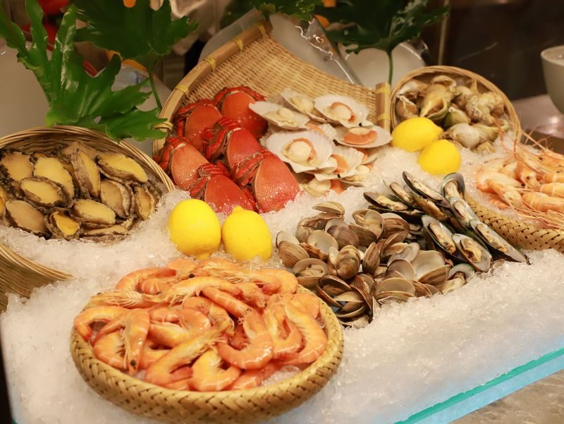 Chongqing No. 8 Kitchen Buffet Restaurant - Chongqing heat, noodles, and familiar comfort food