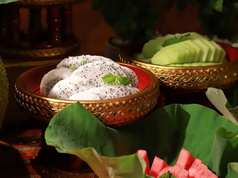 Chongqing No. 8 Kitchen Buffet Restaurant - International dishes and a broad dessert finish