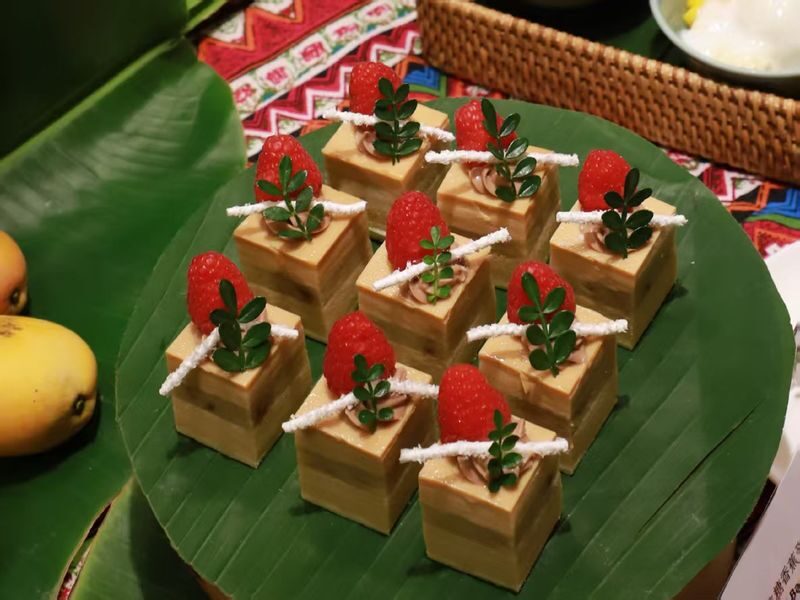 Chongqing No. 8 Kitchen Buffet Restaurant - Pace your meal within the 150-minute limit