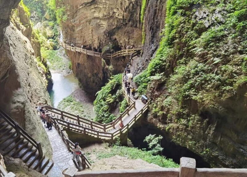 Chongqing One-Day Trip: Wulong's 3 Essentials - In Closing