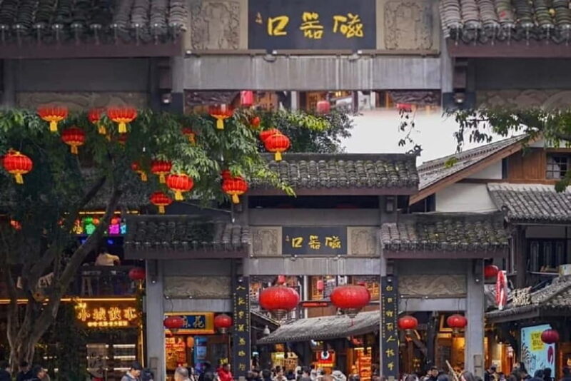 Chongqing Private Day Tour with Li Yan Ba Guo Performance - Who Should Consider This Tour?