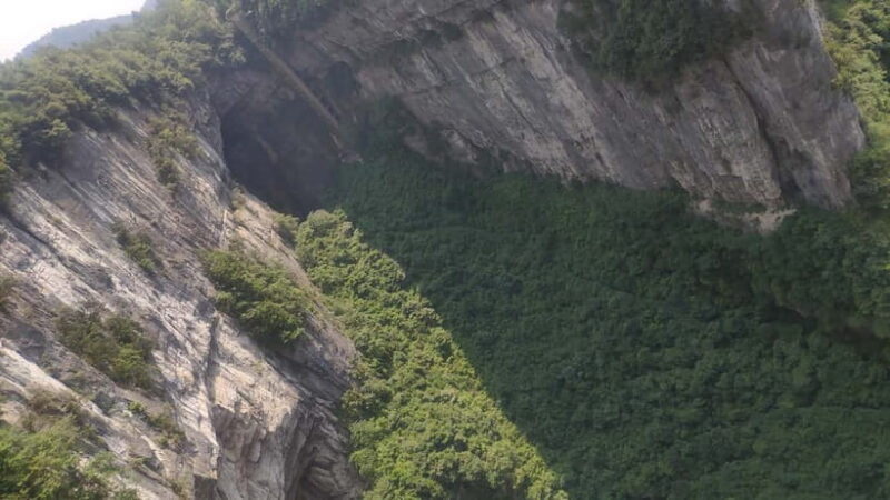 Chongqing: project 816, Wulong 2-Day Private Tour - FAQs