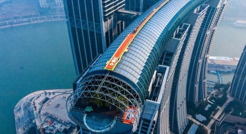 Chongqing Raffles City Exploration Cabin-Cloud Paradise Ticket - A sky-high view of Chongqing’s river meeting point