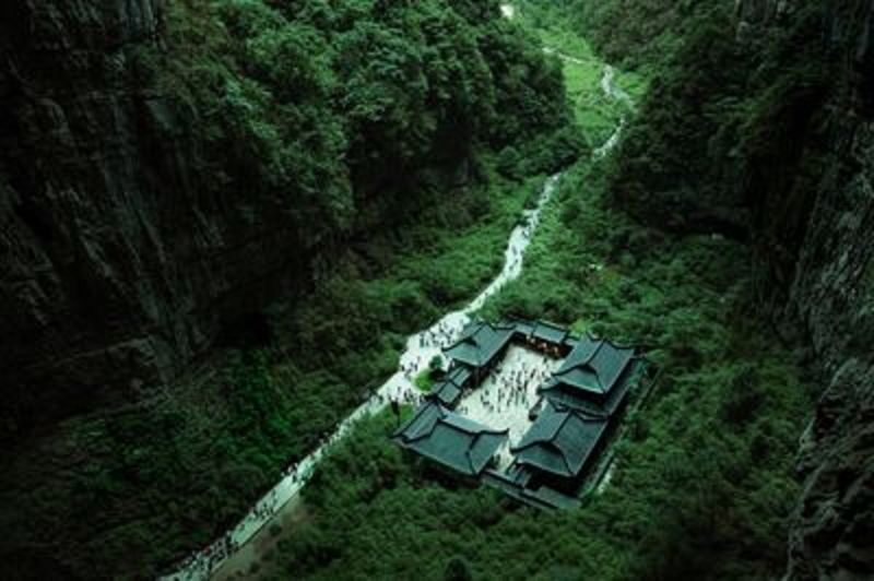 Chongqing Three Natural Bridges & Longshui Gorge Small Group Day Tour - Who should book this Chongqing day tour?