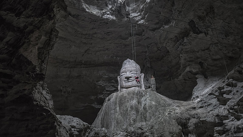 Chongqing Tianyan Cave Rock Descent/Via Ferrata - Choosing between the rappel, via ferrata, and underground palace leap